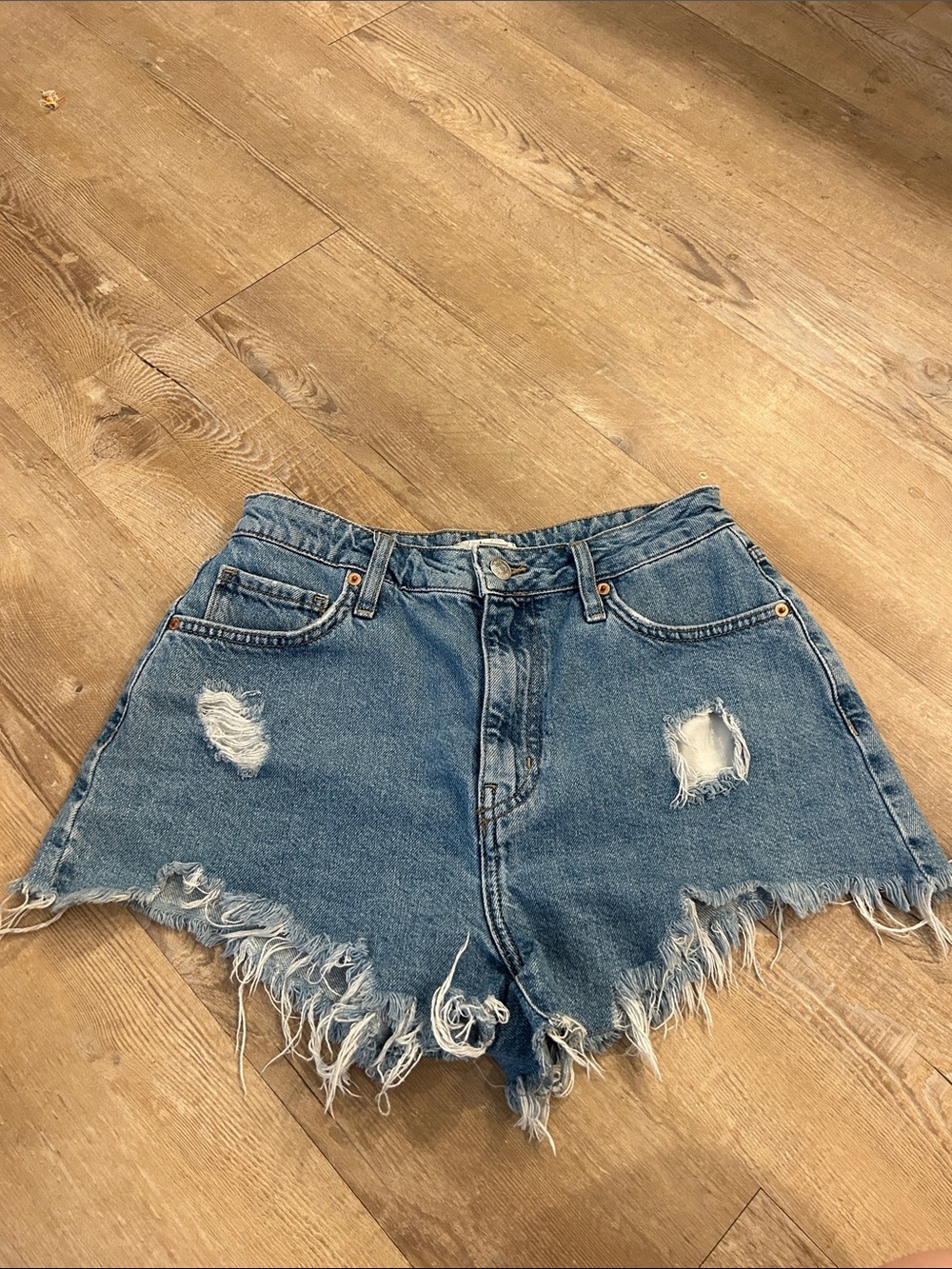 Classic High-Waist Distressed Denim Shorts - Forever 21
